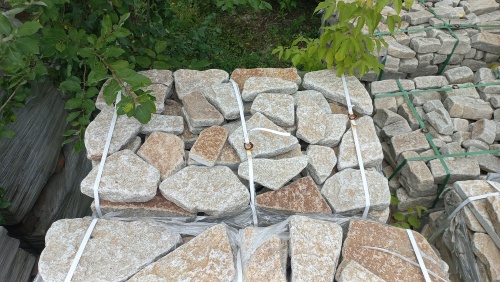 Гранитный плитняк галтованный для мощения купить в Лысьве