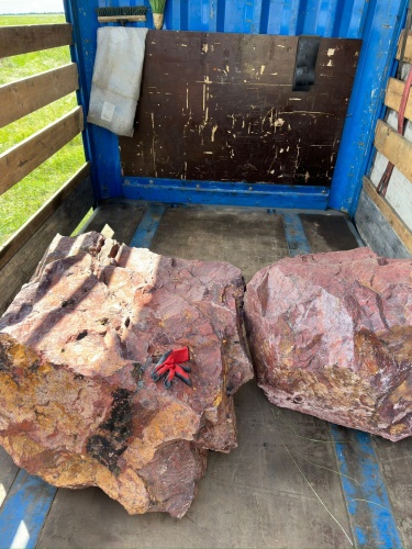 Ландшафтные глыбы красно-фиолетовые 200-1000 килограмм купить в Лысьве