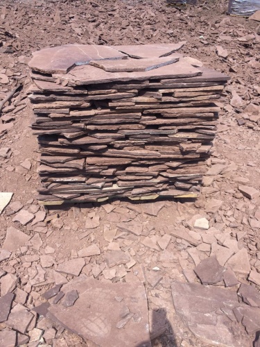 Плитняк лемезит бордовый для цоколя 1,5-2 см купить в Лысьве