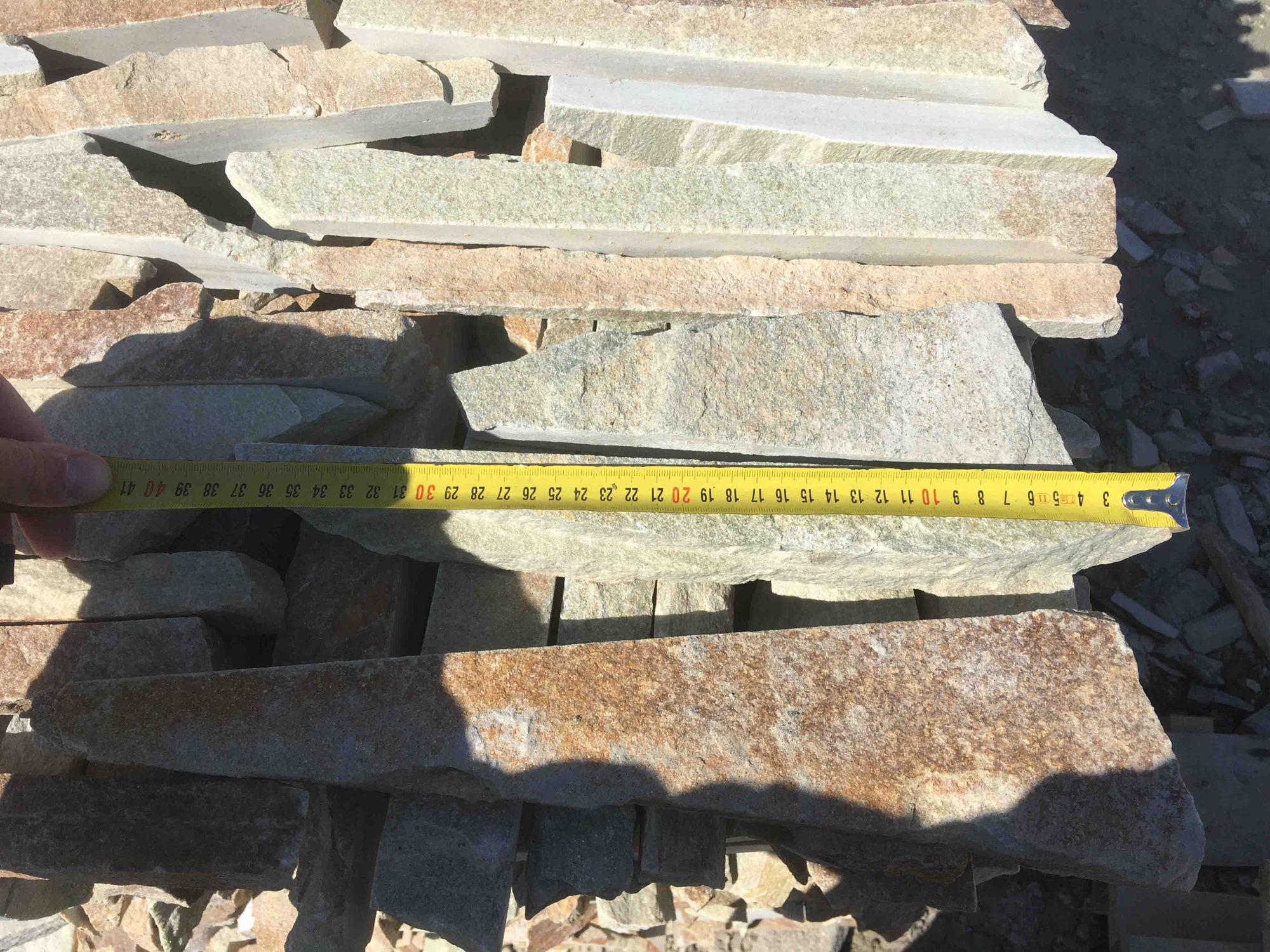 Горбушка златолит золотистый для облицовки купить в Лысьве