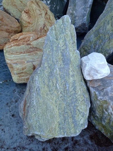 Златолит жёлтый, жёлто-зелёный глыбки и валуны для ланшафтного дизайна купить в Лысьве