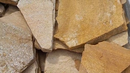 Плитняк златолит жёлтый для цоколя купить в Лысьве