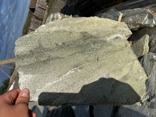 Плитняк златолит зелёный для цоколя, отмостки купить в Лысьве