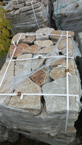 Плитняк галтованный гранитный для ландшафтного дизайна купить в Лысьве