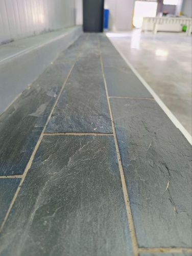 Плитка чёрная из натурального камня фасадная 30 см * 5 см, толщина 7 мм -30 мм купить в Лысьве