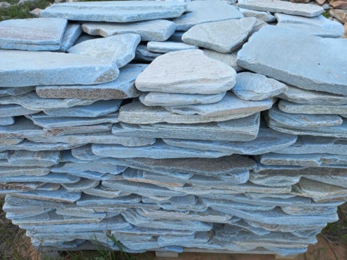 Плитняк златолит зелёный галтованный для цоколя купить в Лысьве