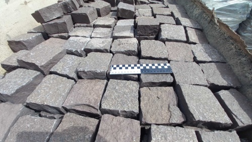 Лемезит колотая брусчатка 10 * 10 см. для парковки купить в Лысьве